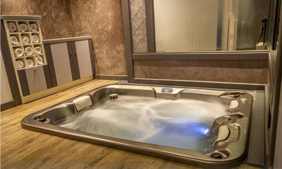 לה פלאנייה Hotel Ancolie - Champagny En Vanoise מראה חיצוני תמונה