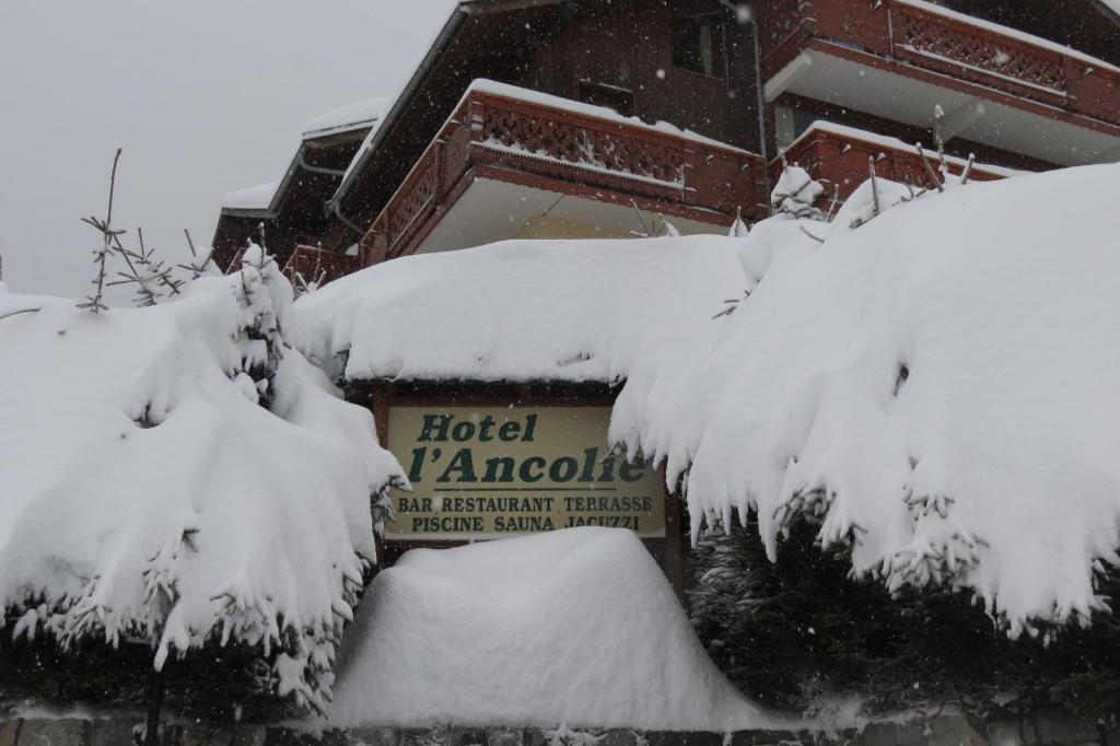לה פלאנייה Hotel Ancolie - Champagny En Vanoise מראה חיצוני תמונה