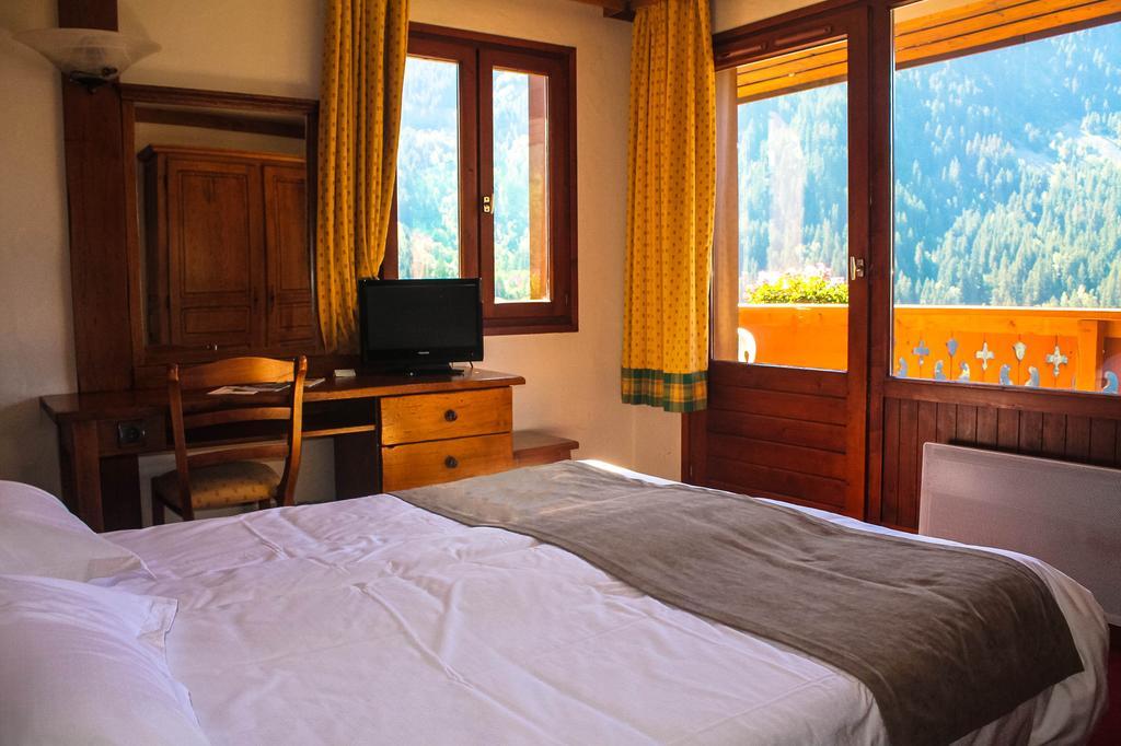 לה פלאנייה Hotel Ancolie - Champagny En Vanoise מראה חיצוני תמונה